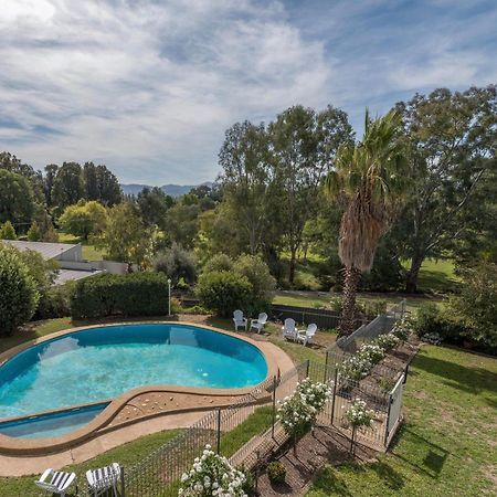 Harriet House Tumut Motel Ngoại thất bức ảnh