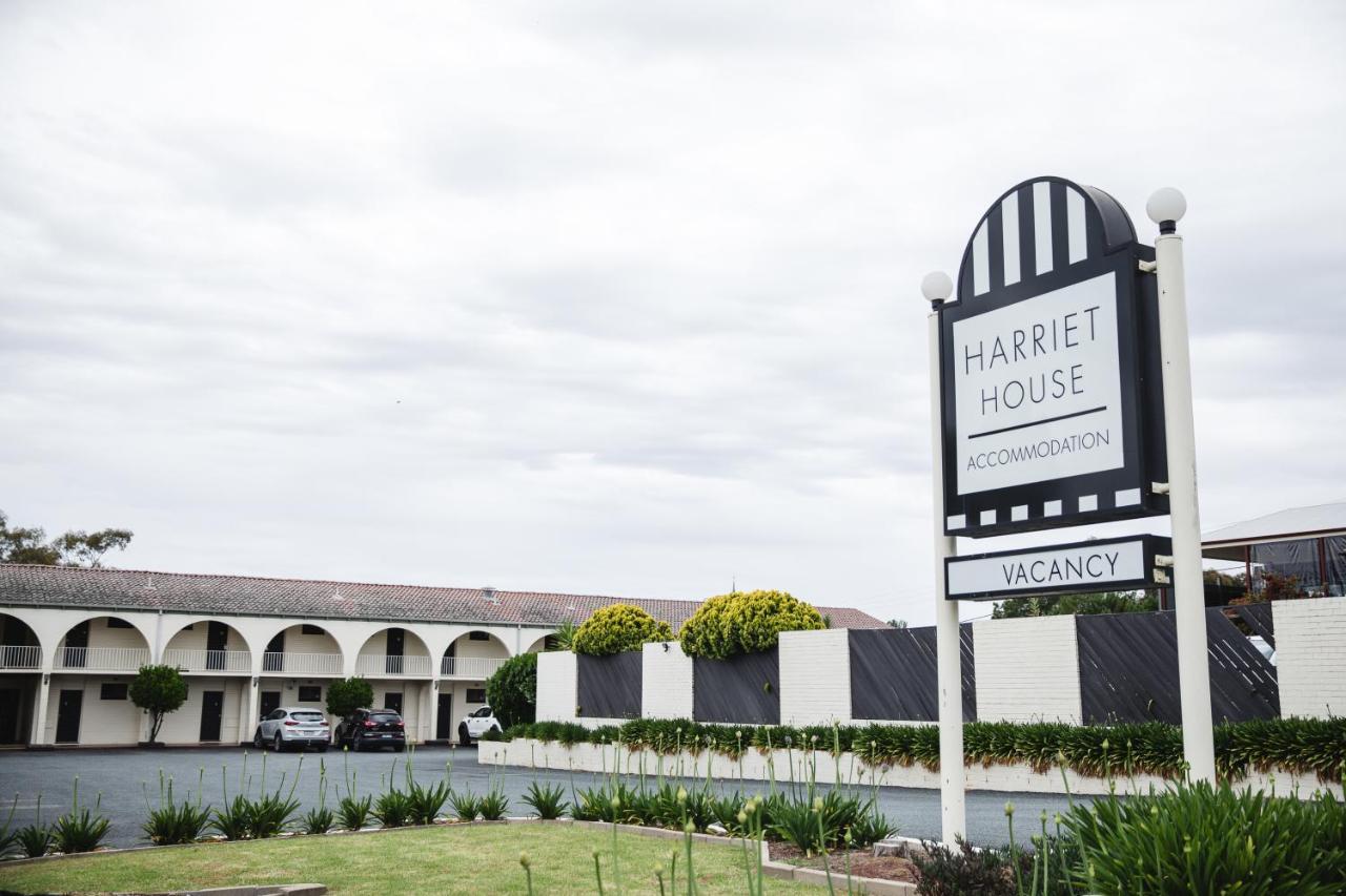 Harriet House Tumut Motel Ngoại thất bức ảnh