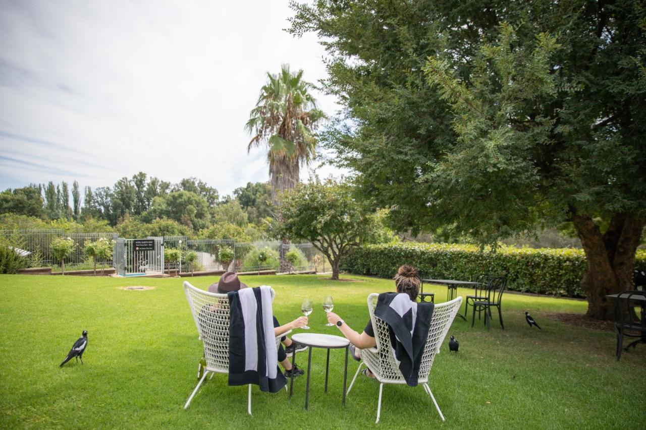Harriet House Tumut Motel Ngoại thất bức ảnh