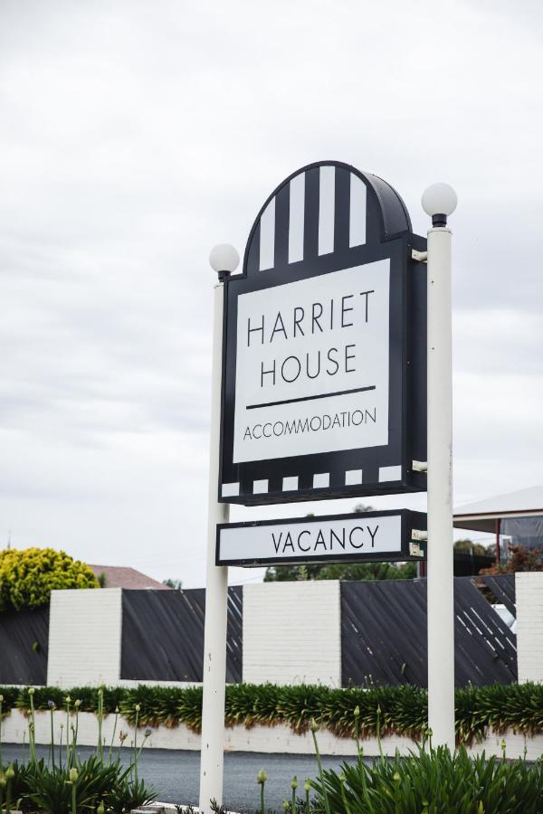 Harriet House Tumut Motel Ngoại thất bức ảnh