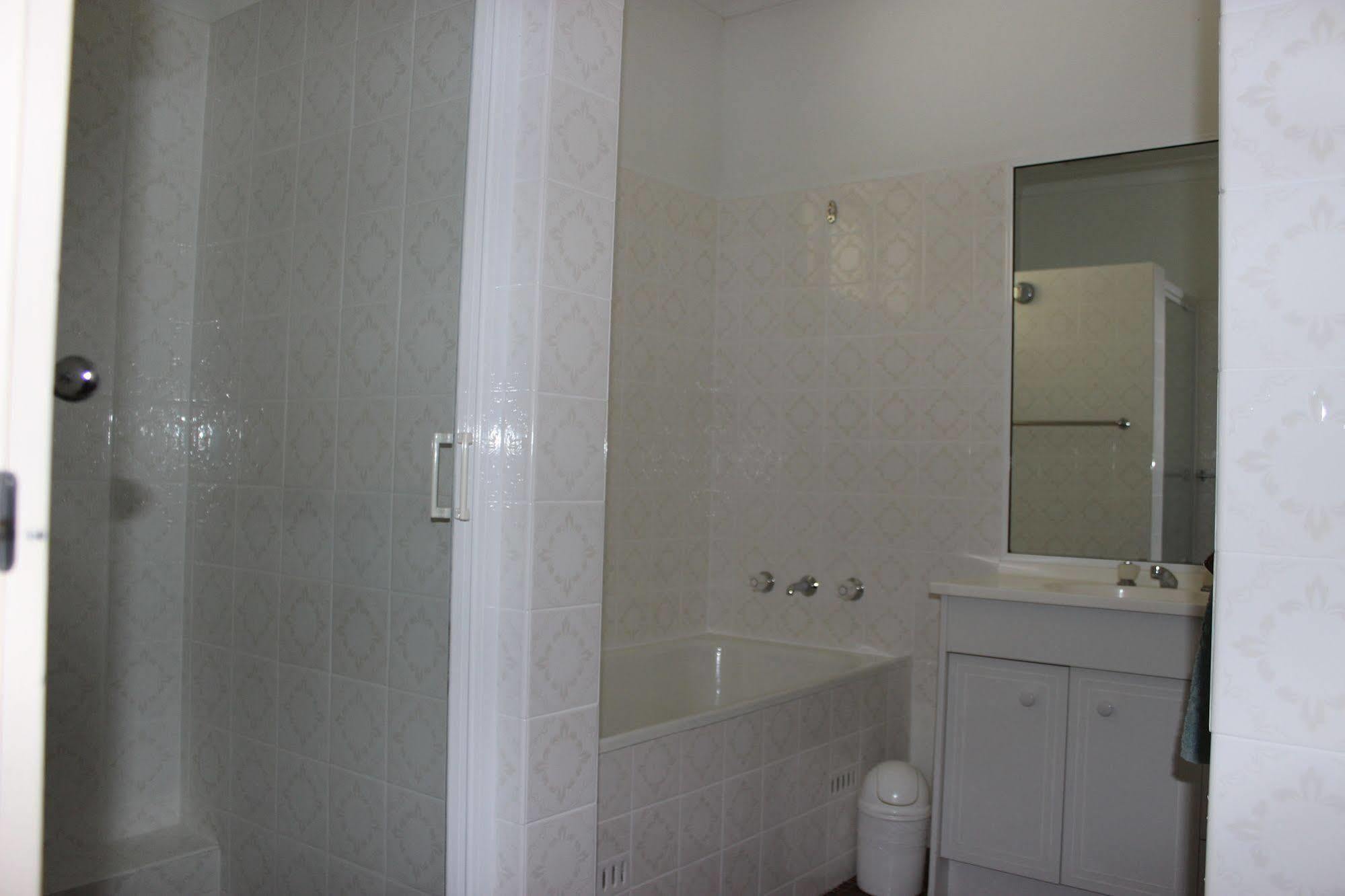 Harriet House Tumut Motel Ngoại thất bức ảnh