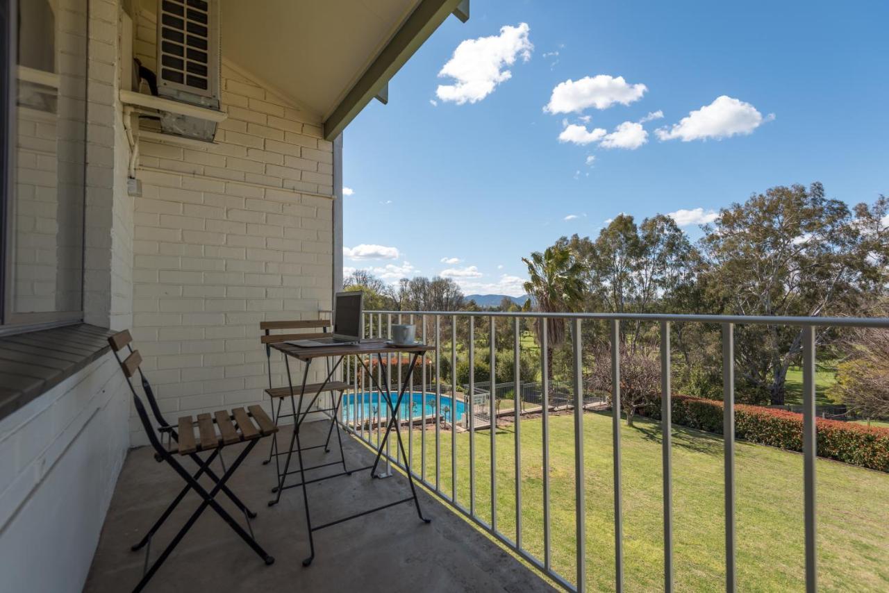 Harriet House Tumut Motel Ngoại thất bức ảnh